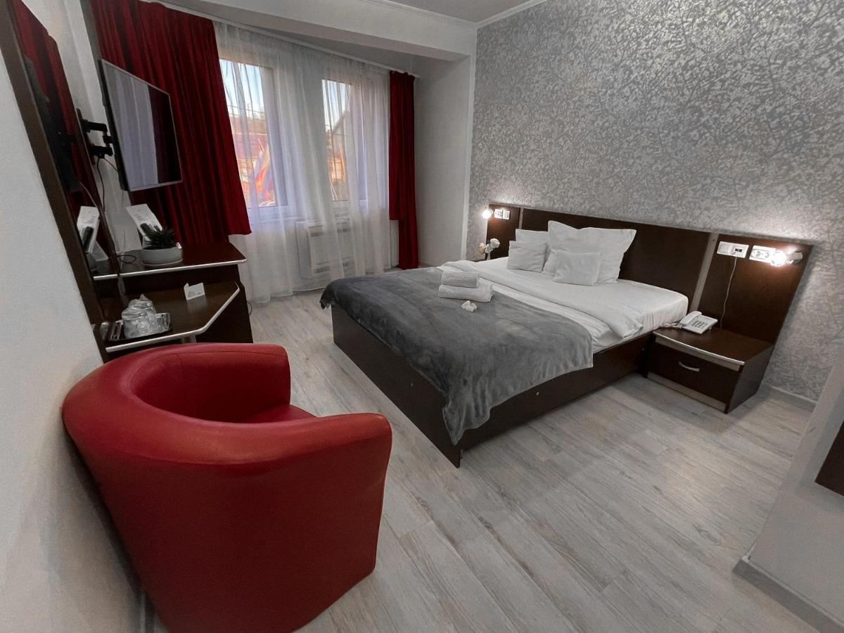 Silver Hotel Oradea Exterior foto